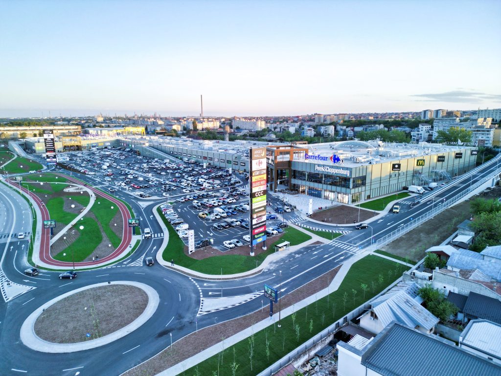 Arge Mall Cel Mai Mare Centru Comercial Din Jude I Din Regiune I