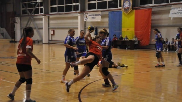 Etapă în liga secundă la handbal feminin