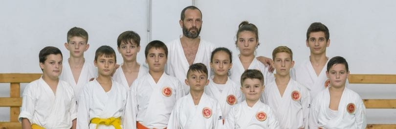 Competiție de karate în Bănie