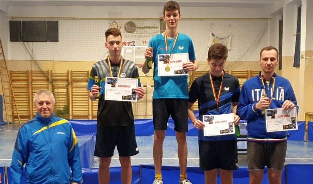 Tenis de masă | Sportivii de la FC Argeş au dominat ultimul turneu din circuitul AMATUR