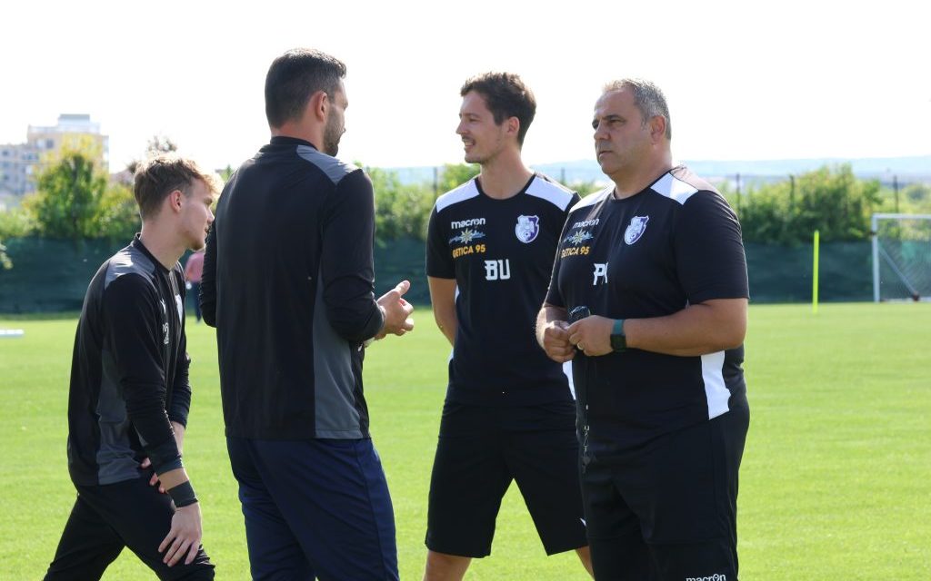 Începând de ieri şi-a reluat pregătirea şi FC Argeş