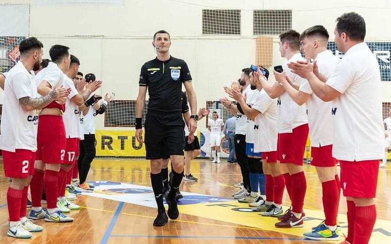 Fotbal în sală | Sezon remarcabil pentru arbitrul piteştean Liviu Chiţa