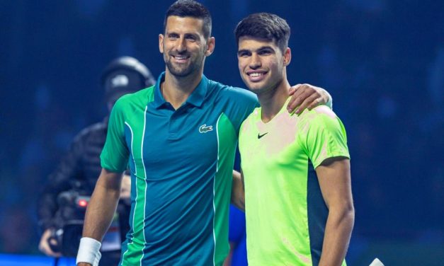 Carlos Alcaraz l-a învins pe Novak Djokovic, într-un meci demonstrativ – Cronica Sportivă