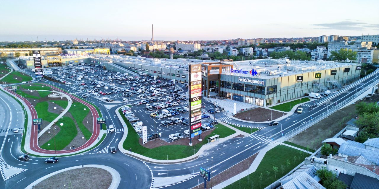 Argeş Mall, cel mai mare centru comercial din judeţ şi din regiune, şi-a deschis oficial porţile