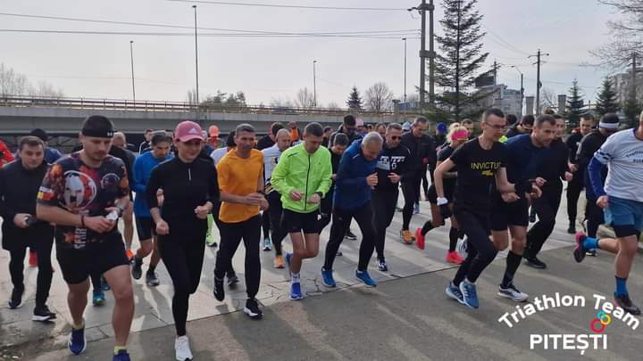 Alergătorii piteșteni se pregătesc pentru Wizz Air Cluj Marathon