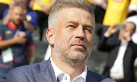 Iordănescu: „Avem în spate o țară întreagă care respiră odată cu echipa”