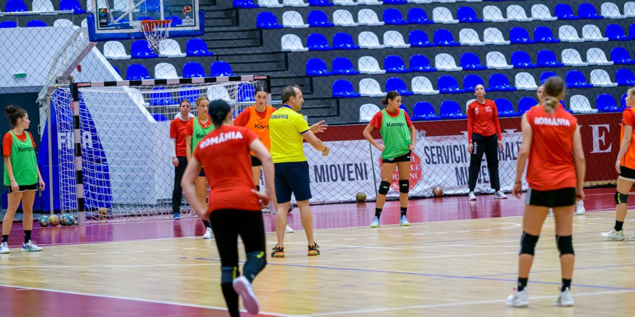 Naționala de handbal feminin tineret a revenit la Mioveni