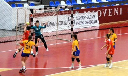 Debut cu succes pentru noua echipă de handbal feminin a Mioveniului