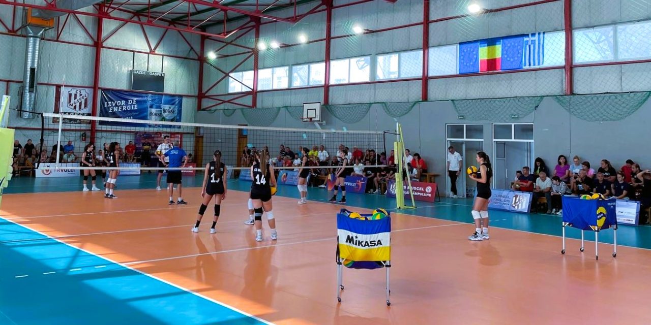 Curs de perfecționare pentru antrenorii echipelor de volei juniori, la Câmpulung